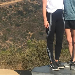 Lululemon leggings, size 4 with pockets